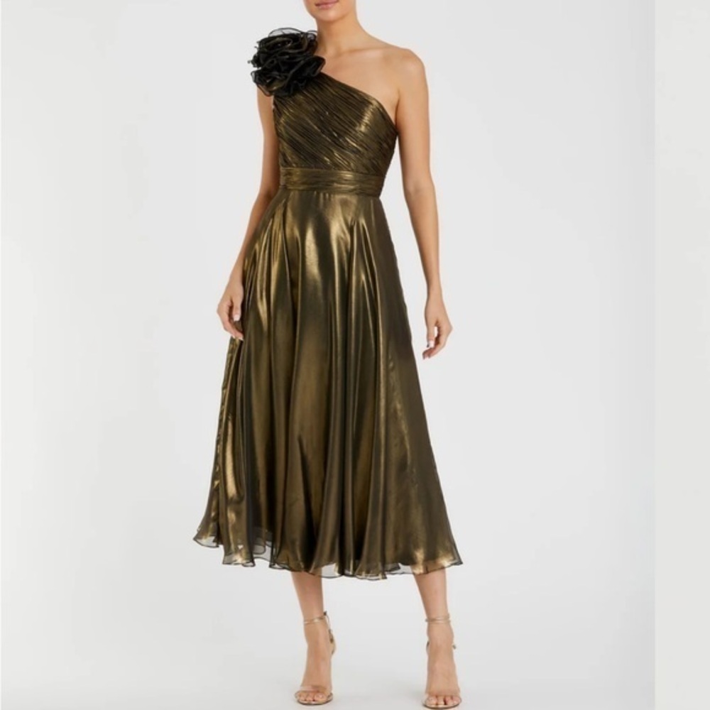 NWT - Mac Duggal - Gold Rosette Tea Length Dress - Size 16